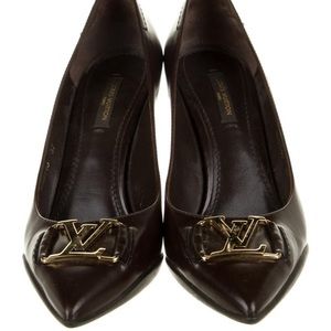LOUIS VUITTON LEATHER PUMPS